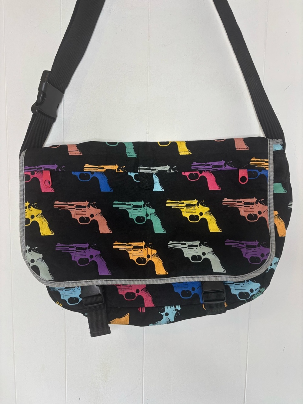 ANDY WARHOL Gun Print Messenger Tote Bag Satchel POP ART/COLLECTIBLE 17.5 x 12